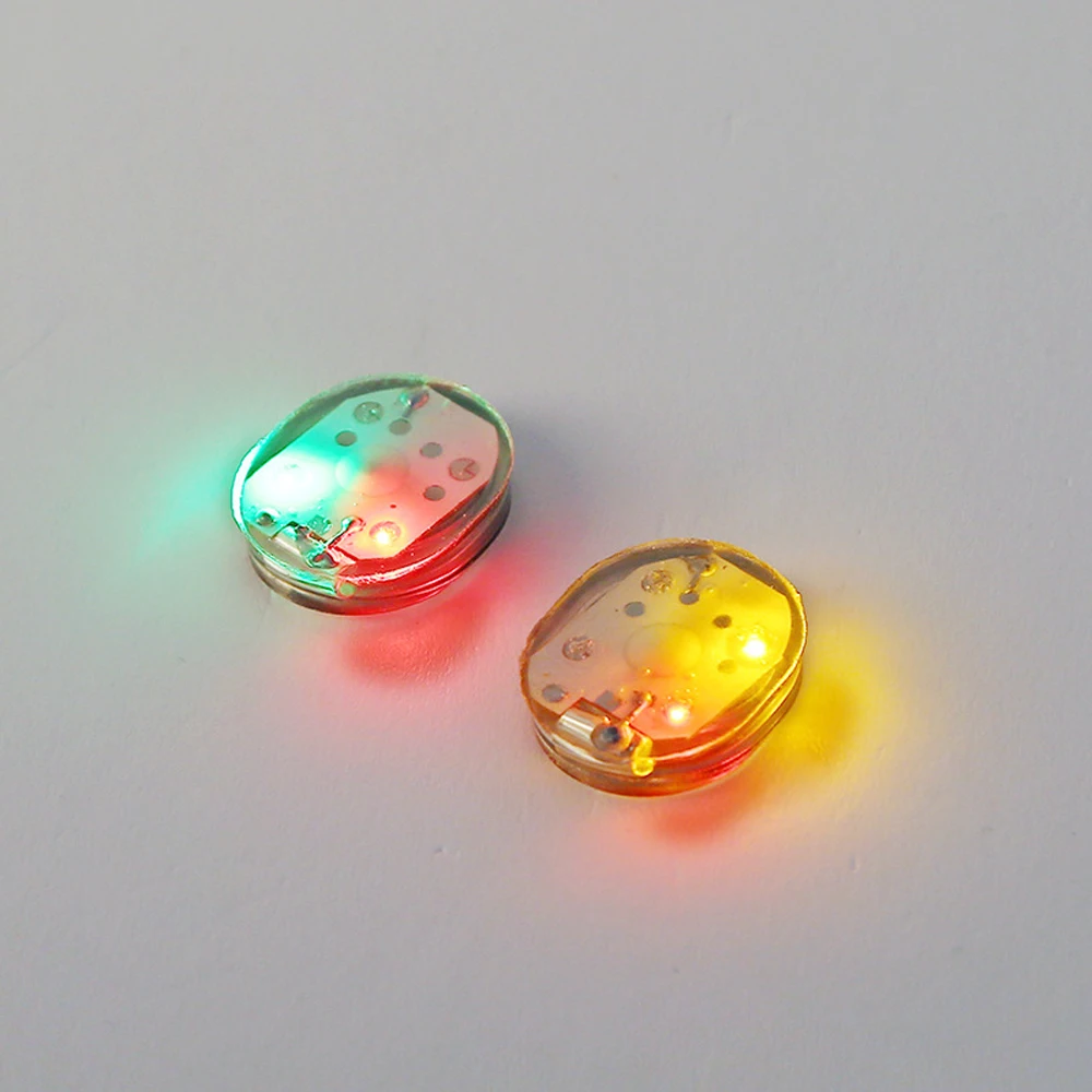 Luces LED parpadeantes para zapatos, Bolsa Escolar, brillantes, colores rojo, verde, azul, regalos para niños, 15 unids/lote