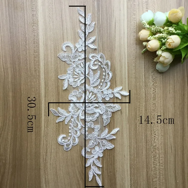Auto-Knochenblumen-Applikation für Hochzeitsdekoration, DIY-Ornamente, Spitzenapplikation, Brautkleidungs-Accessoires, RS1924, Neu – Detail 3