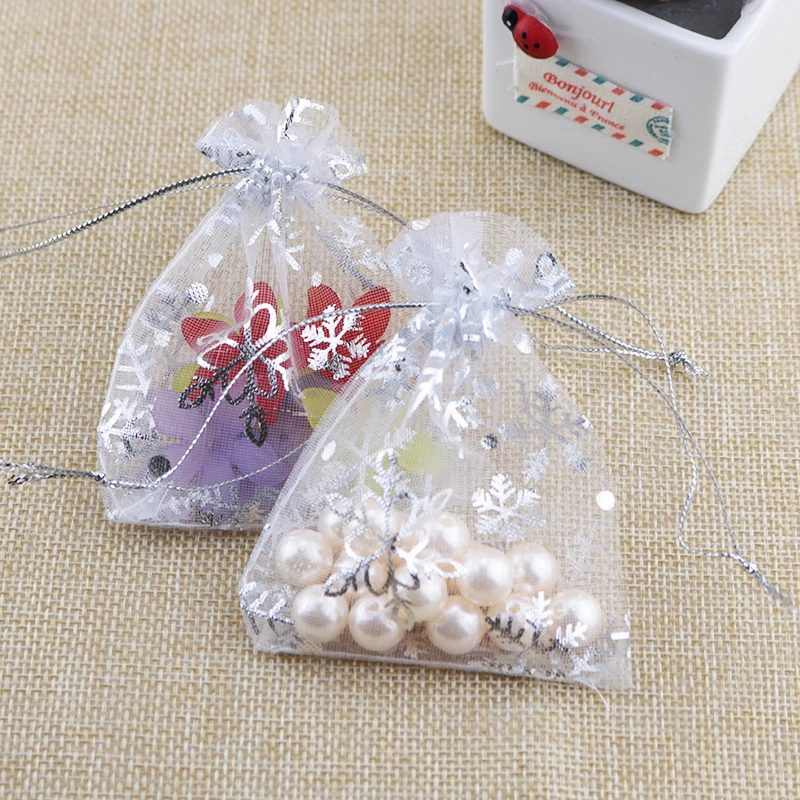 

100pcs/lot Drawable White Snowflake Small Organza Bags 6x8cm Favor Wedding Christmas Gift Bag Jewelry Packaging Bags Pouches