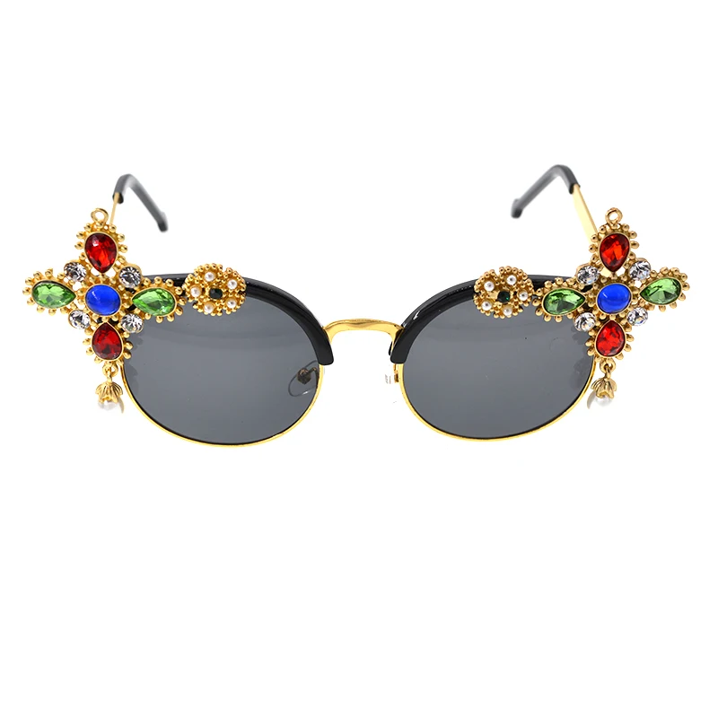 

Fashion Luxury Women Charm Baroque Retro Personality Oversized Cateye Sunglasses Crystal&Pearl Decoration Eyewear