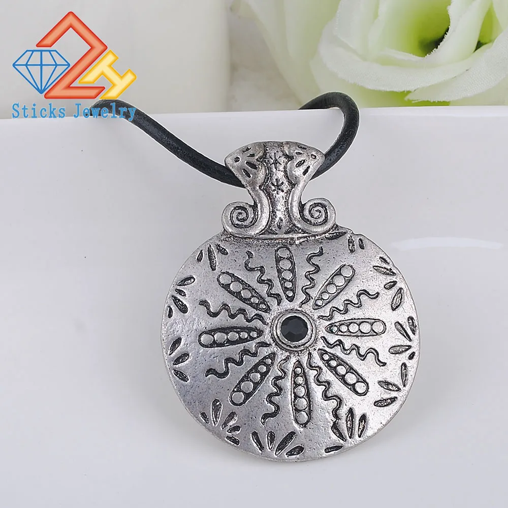 Vintage Charm Necklace European and American Popular Retro Style Etched Zinc Alloy Pendant Free Shipping