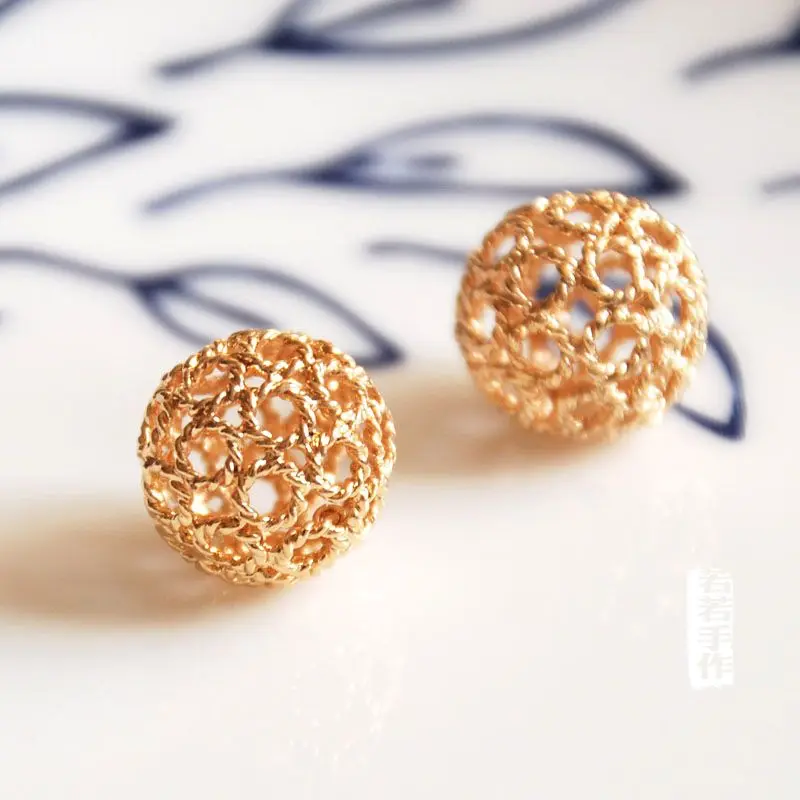 wholesale 2 pcs/lot gold color hollow balls golden loose beads jewelry making DIY for women