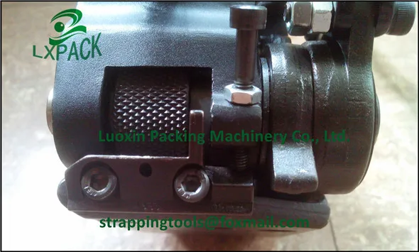 LX-PACK manual sealless strapping tool packaging tools and machines for box closing securing bundling goods for transport