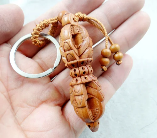 Natural mahogany three-dimensional engraving keychain realistic key ring jewelry gift for men and women 1pc