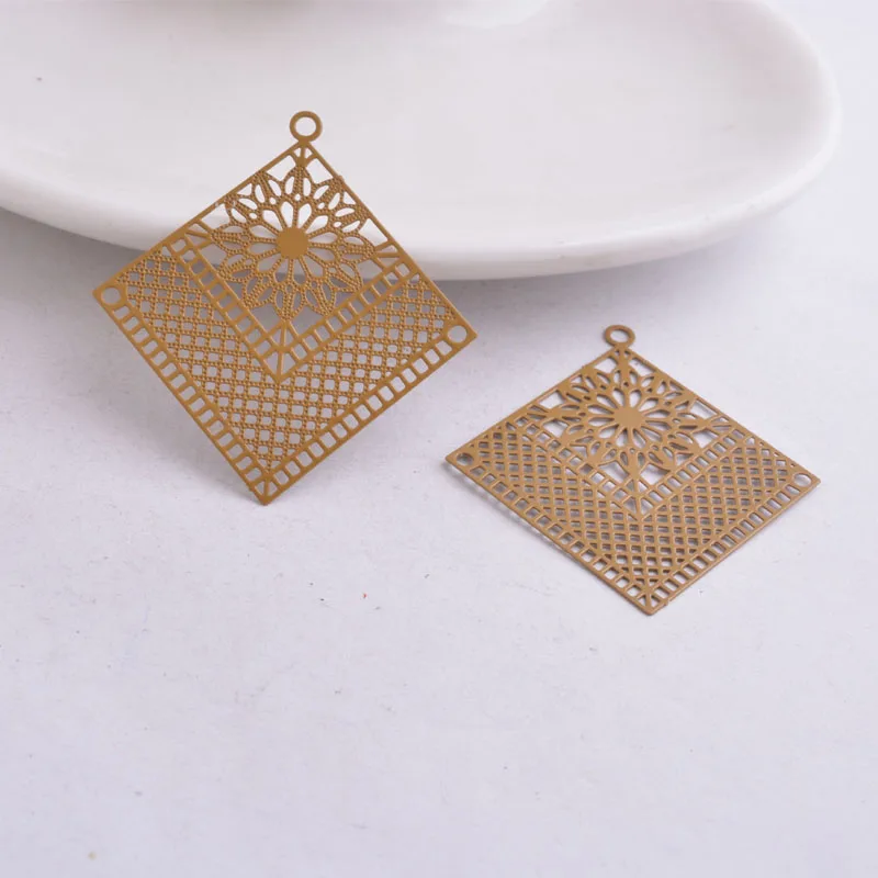 50 Stück AB3333 39*41mm Quadratische Anhänger Rhombus-Formen für DIY-Ohrringe und Schmuck – Detail 11