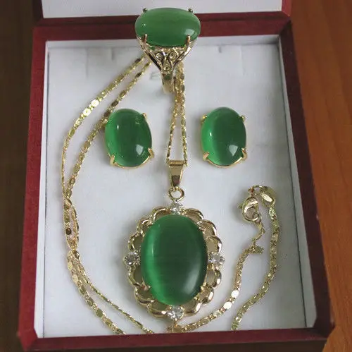 

elegant fine Inlay green jades Necklace Earring Ring set