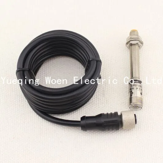 

LJ8A3-1-Z/BX-G M8 three-wire DC NPN normally open proximity switch with aviation plug DC6-36V