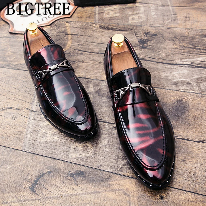 Fashion Men Shoes Wedding Patent Leather Shoes For Men Suit Shoes Loafers Men Sepatu Slip On Pria Luxury Italian Brand Ayakkabi