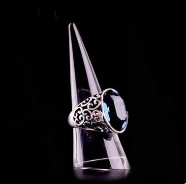 Wholesale pointed finger ring display holder ring display stand clear frosted black finger ring stand