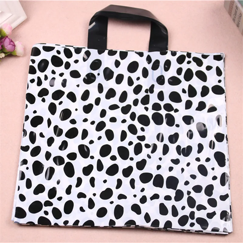 High-density Polythylene Eco-friendly Fashion Cow Pattern Packaging with Handles 10pcs/lot 29*35cm Luxury Large Tote Bags