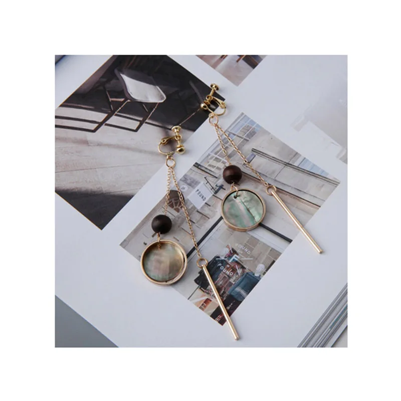 GRACE JUN Factory Direct Wholesale Clip on Earrings Without Pierced for Women Fashion Crystal Stone Shell Material Cuff Earrings