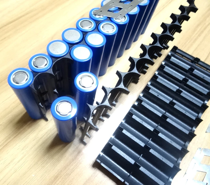 4Pcs/lot 18650 battery holder Cylindrical cell 2*10 plastic holder 18650 lithium ion battery bracket plastic case