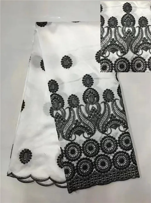 white color African lace fabric 2017 with black sequins/hot sales Nigerian George lace fabric for sewing fashion dress