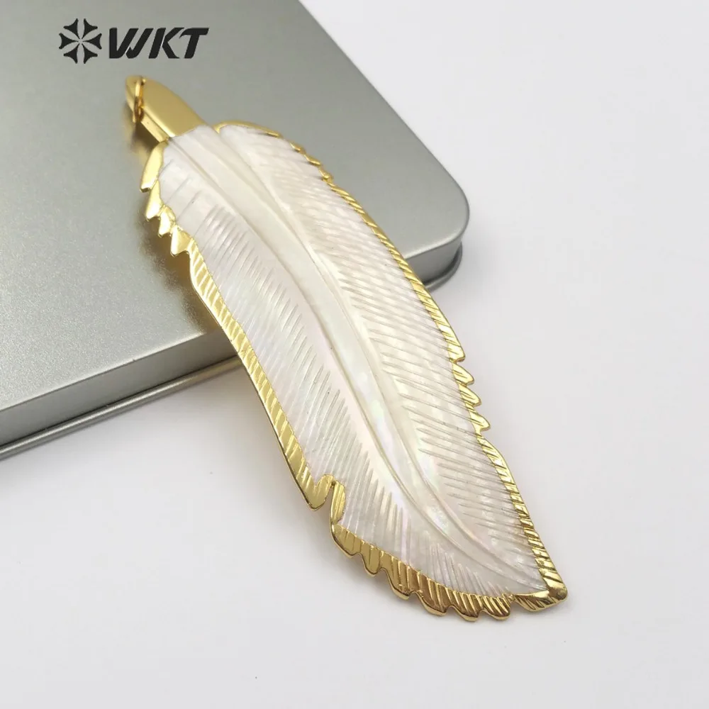 

WT- P819 Natural Long 4inch Feather Shell Pendant for Necklace natural abalone shell with gold trim shell pendant Mixed color