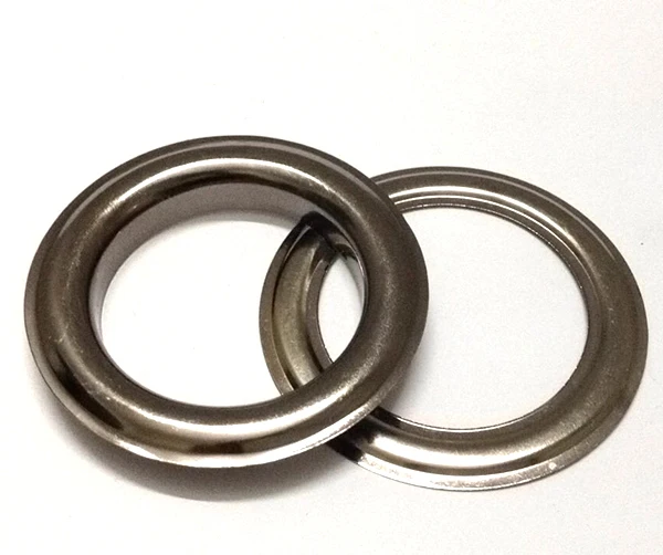 

Large #12 (1.5" Hole) Gunmetal Curtain Grommets with Washers