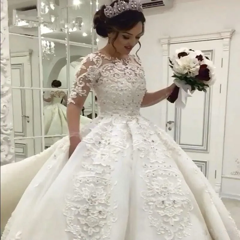 Vestido De princesa árabe Vintage para boda, traje De boda musulmán De media manga con encaje y perlas De lujo, 2020