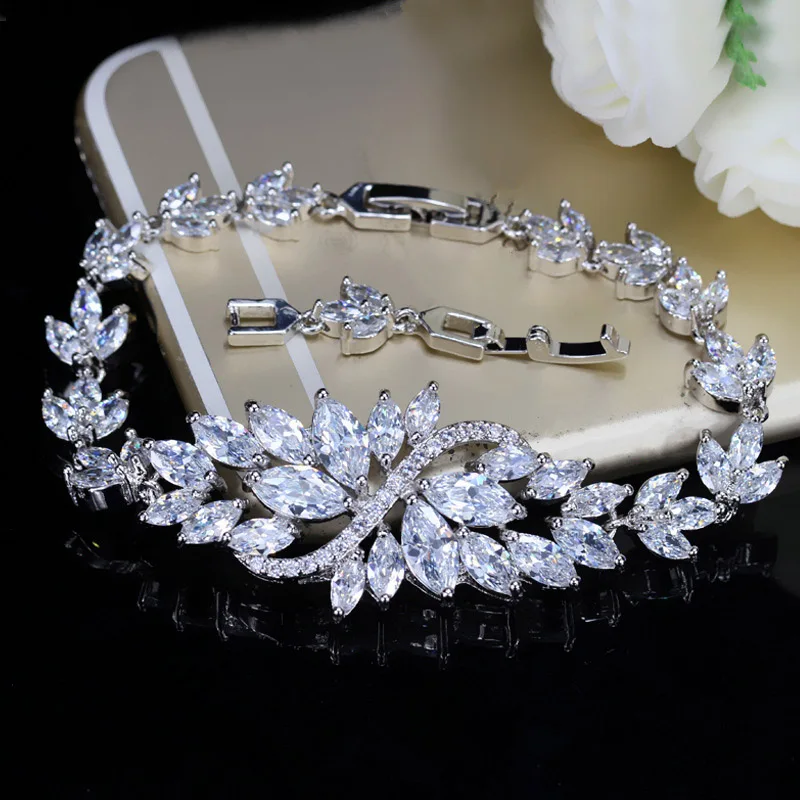 BeaQueen Summer Cute Crystal Jewelry Big Flower Cluster Colorful CZ Stone SIlver Plated Bracelet for Women Banquet Dinner B055