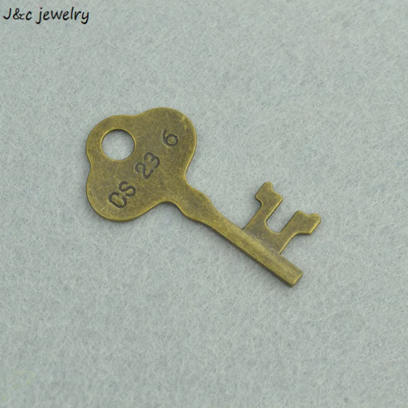 Wholesale 10Pcs vintage Antique Bronze Charms diy Bracelet Necklace key Pendant 42*22mm O213