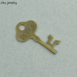 Wholesale 10Pcs vintage Antique Bronze Charms diy Bracelet Necklace key Pendant 42*22mm O213