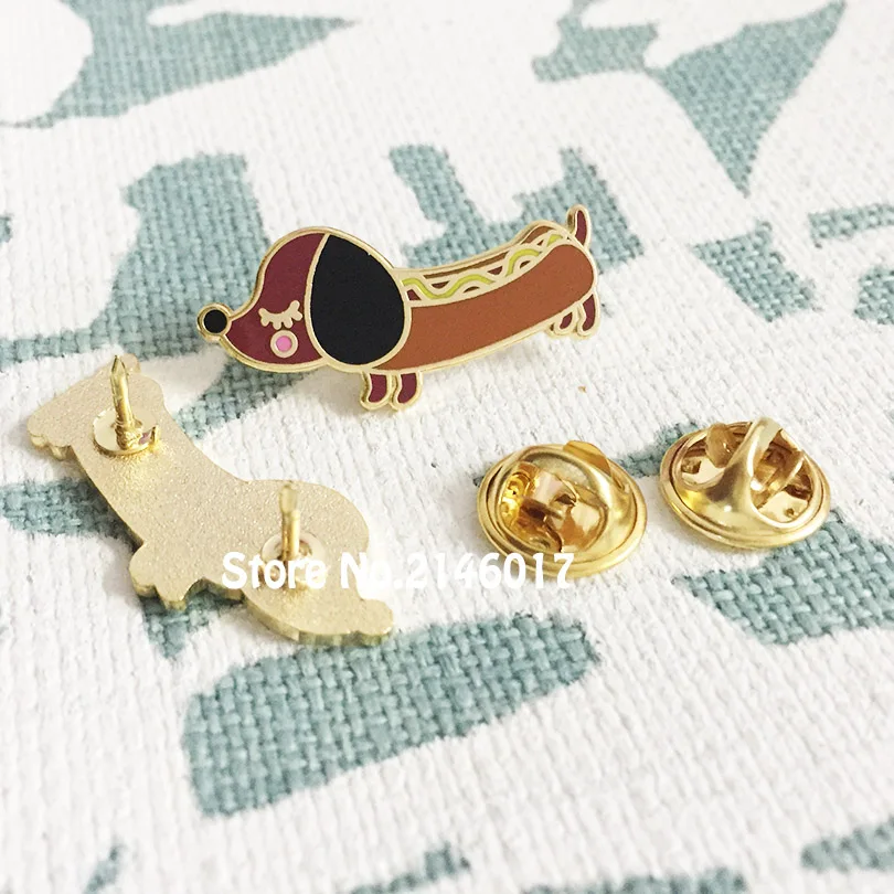 10pcs Wholesale Wiener Dachshund Hot Doggy Badges Enamel Pins and Brooch Metal Craft Cool 30mm Diggity Cute Dog Lapel Pin