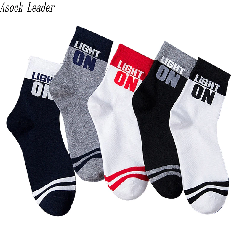 5 pairs Men Socks 2018 NEW Spring Autumn Style Cotton Stripe Letters Men's socks Business Socks For Men Casual Long Socks