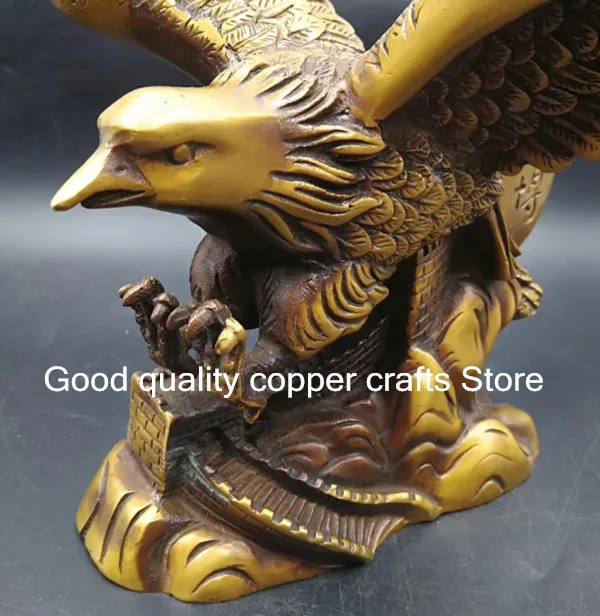 China Exquisite craft spreading its wings and flying eagle brass statue