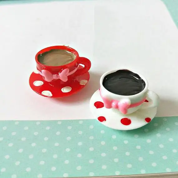 

30pcs Kawaii 3D Coffee Cup Decoden Cabochon in Polka Dot Dollhouse Miniature Sweets Cellphone Decor