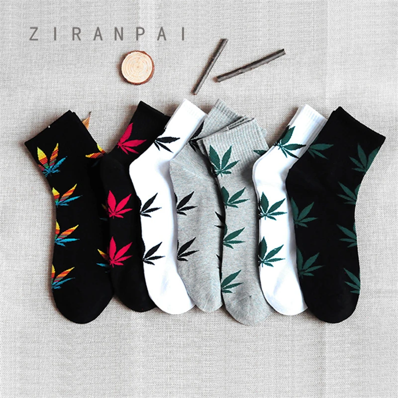 Men's socks new maple leaf socks in the tube cotton skateboard hemp leaves in the tube socks trend Korean street sports socks