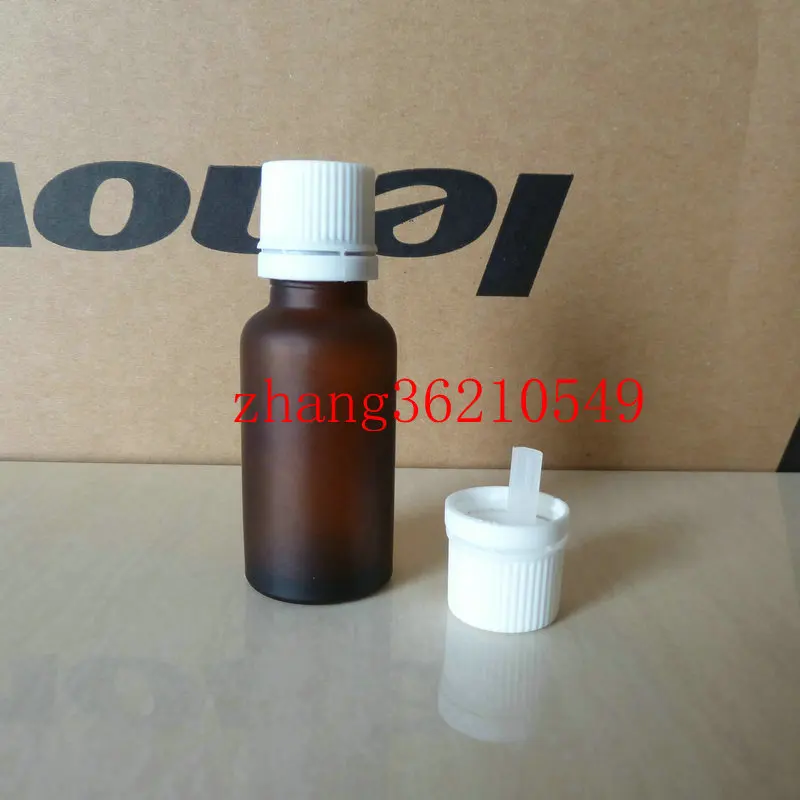 30pcs 20ml brown  frosted Glass Essential Oil Bottle With white plastic burglarproof cap. Oil vial 20ml Essential Oil Container