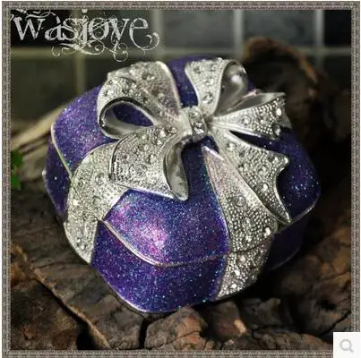 European Style Alloy Ring Box, Jewelry Holder, Vintage Metal, Z014