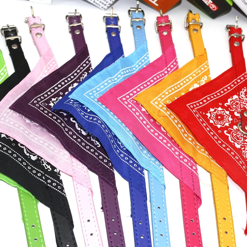 Clásico de mascotas, Collar de gato de cuero de la PU de perro pequeño perro bufanda ajustable cachorro gatos pañuelo trigon collares para mascotas accesorios