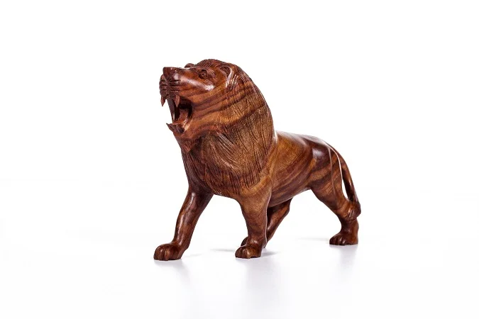 

Pakistan's wood crafts wood carving lion