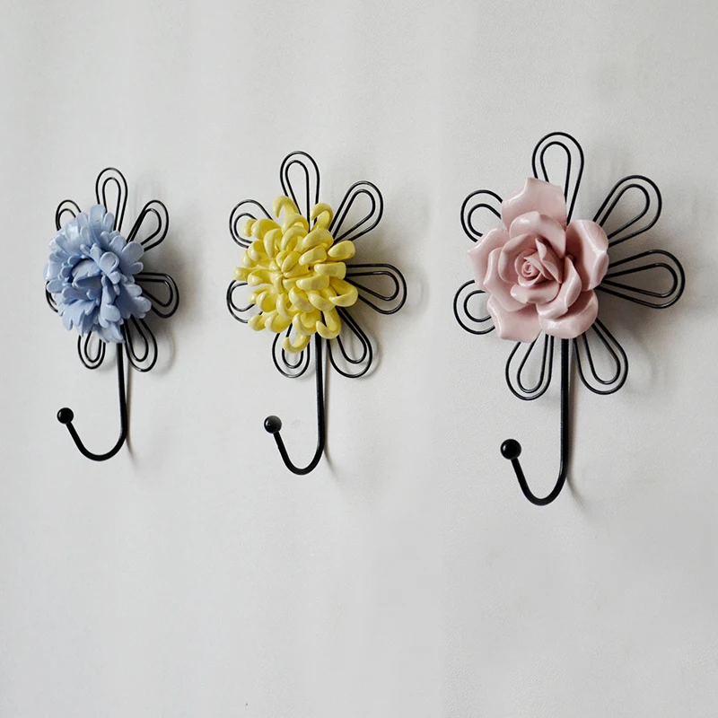 

1PCs Decorative Wall Hook Key Hair Pin Holder Colorful Organizer Decor Decorate Flower Shape Wall Hook for Hanging