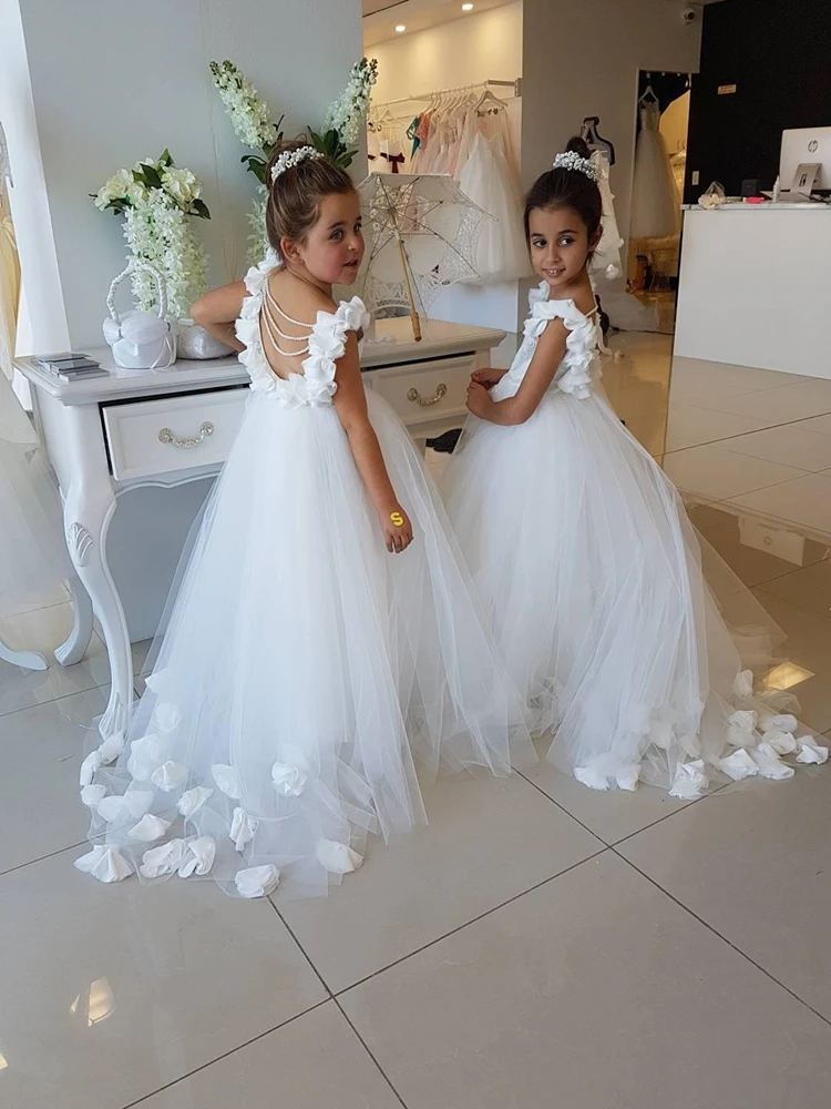 2021 Flower Girls Dresses For Weddings Scoop Ruffles Lace Tulle Pearls Backless Princess Children Wedding Birthday Party Dresses