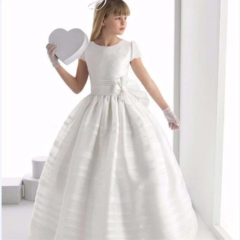 

Fashion Flower Girl Dresses Charming White Lvory Short Sleeve Satin Floor Length Girls Pageant Dresses First Communion Dresses