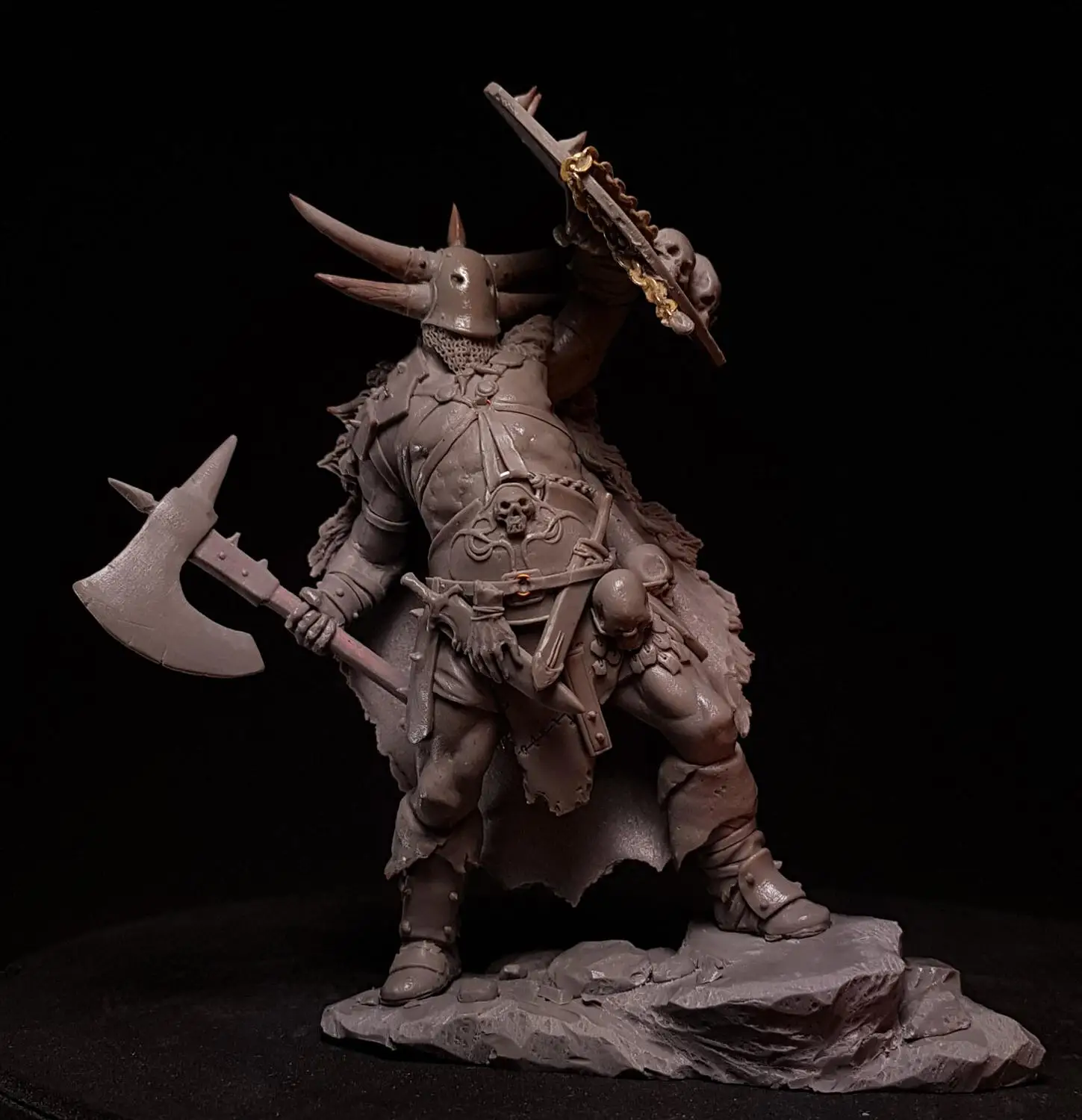 Unassambled  1/24 75MM   ancient Orc stand with  shield  75mm    Resin figure miniature model kits Unpainted