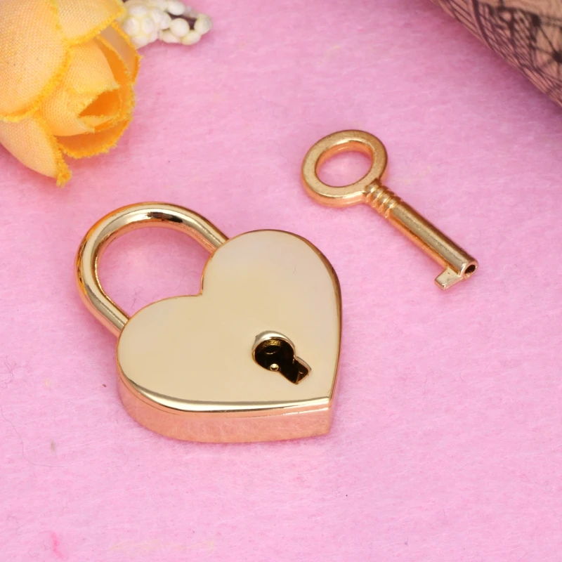小物 vaultroom PADLOCK KEY HANGER / PINK GOLD 小物 vaultroom PADLOCK KEY HANGER / PINK GOLD VAULTROOM