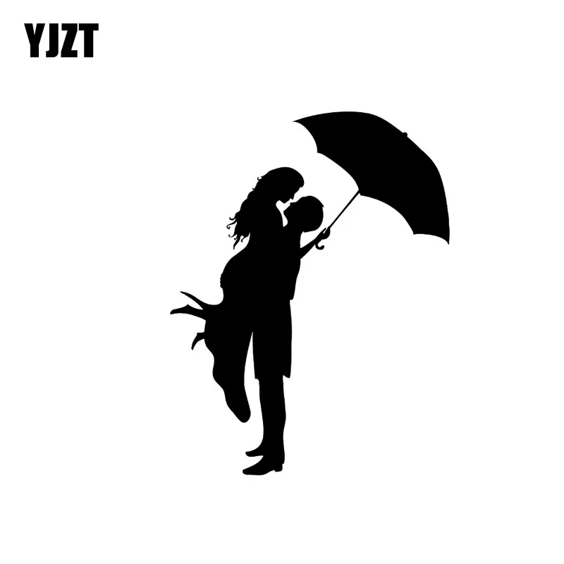 YJZT 10.7CM*13.9CM Car Stickers Vinyl Decal Kissing Couple With Umbrella Romantic Love Black/Silver C3-0239