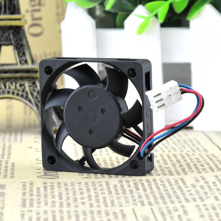 Free Shipping  Delta EFB0512MA 5010 5cm 12V 0.12A three wire speed axial cooling fan