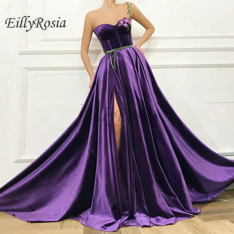 Purple Velvet Prom Dresses A Line Floor Length Side Split Sweetheart Elegant Evening Gowns Arabic Style Flowers Appliques abiye