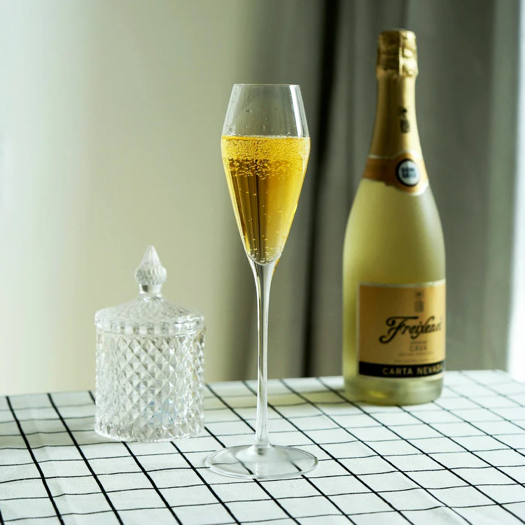 1PCS Gold Trim Champagne Flute Glasses Cocktail Glasses Elegant Designed Hand Blown, Lead Free, Champagne Cups