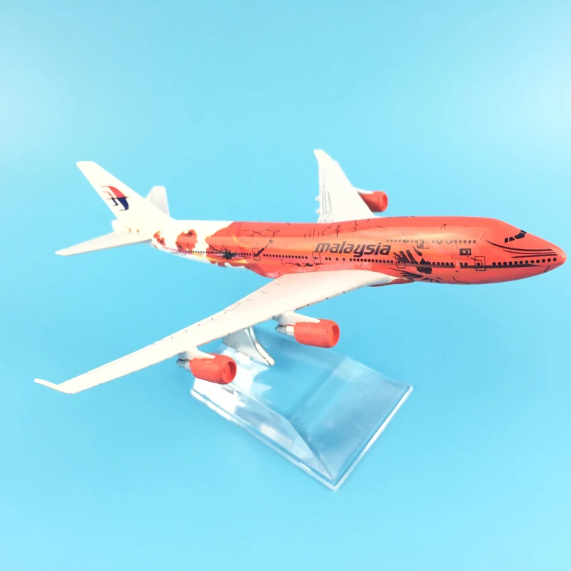 16cm Plane Model Airplane Model Malaysia Red Flower Boeing 747 Aircraft Model Diecast Metal Airplanes 1:400 Plane Toy Gift