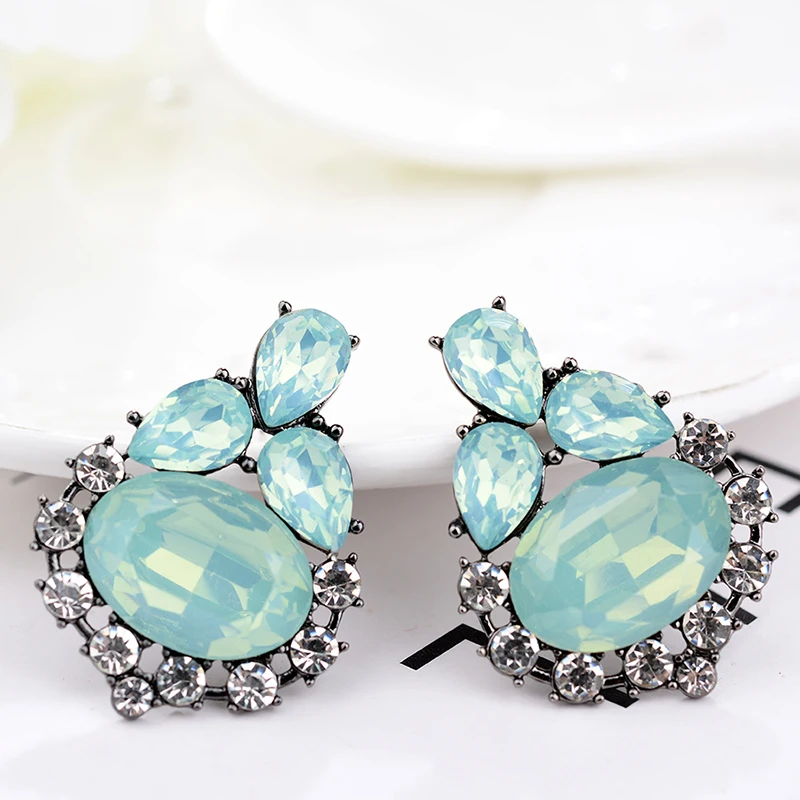 2019 Brand New Elegant Crystal Earrings Opal Stone Stud Earrings Christmas Party For Women Trendy Hematite Women Earrings