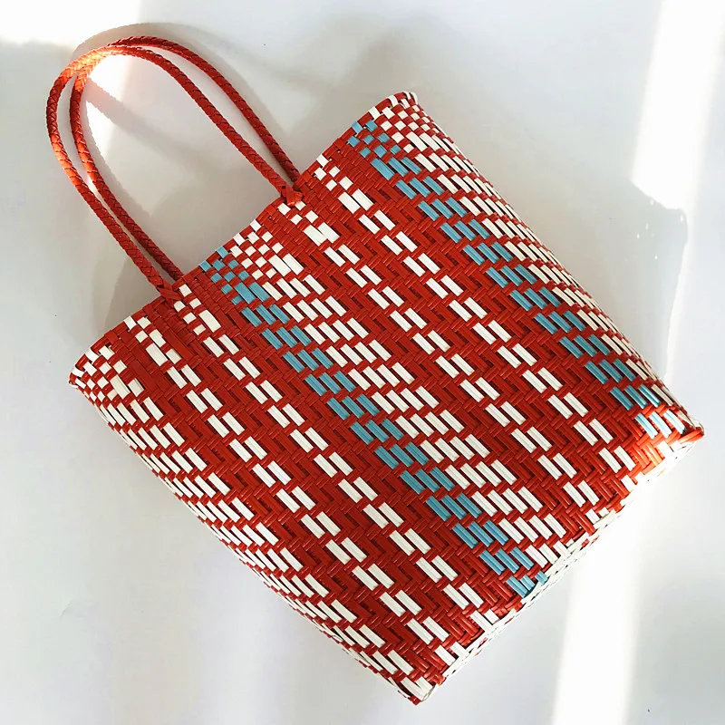 NEW 2019 Summer Rattan Handbags Women Weave Basket Holiday Handmade Ladies Beach Messenger Bag Causal Travel Shoulder Bag
