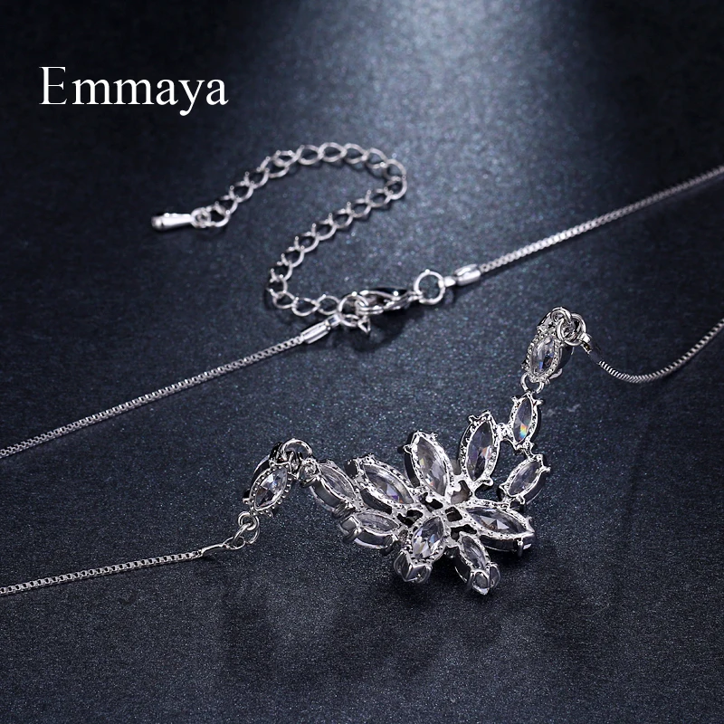 Emmaya Brand Fashion Elegance Charm Flower AAA Zircon Adjustable Lovers Necklaces for Women Popular Jewelry Wedding Party Gift