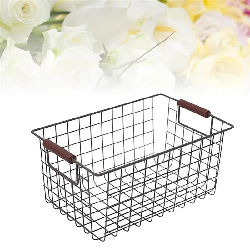 Retro Wrought Iron Debris Storage Basket Desktop Books Snacks Debris Storage Basket Storage Bins (Size M, Black)