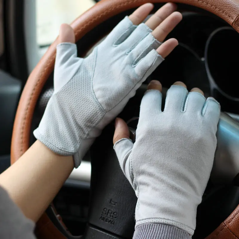 Half Finger Gloves Male Driving Anti-Sun Breathable Summer Thin Semi-Finger Non-Slip Fingerless Man\'s Gloves FS36