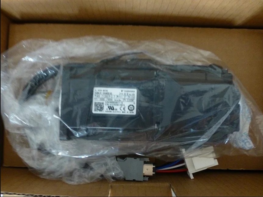 New and original in box servo motor SGMJV-04ADE6E