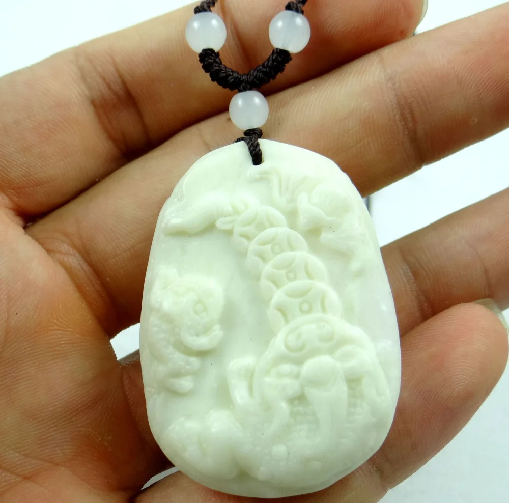 47*35MM Wholesale natural Chinese Liantian stone stone hand-carved statue of beast amulet pendant necklace