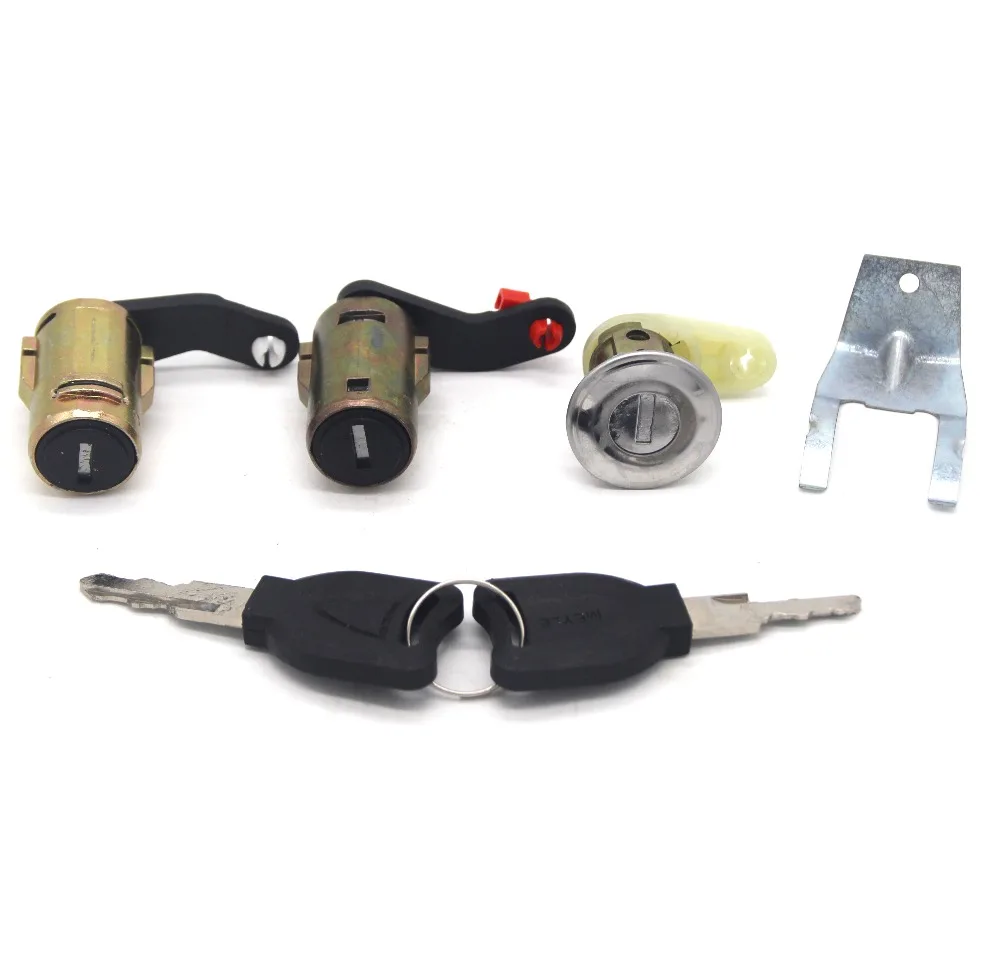 7485116317 1458630 5001834847 TAILGATE TRUNK LOCK FRONT LEFT RIGHT DOOR LOCK BARREL WITH 2 KEYS FOR DAF LF45/LF55 2001-2013